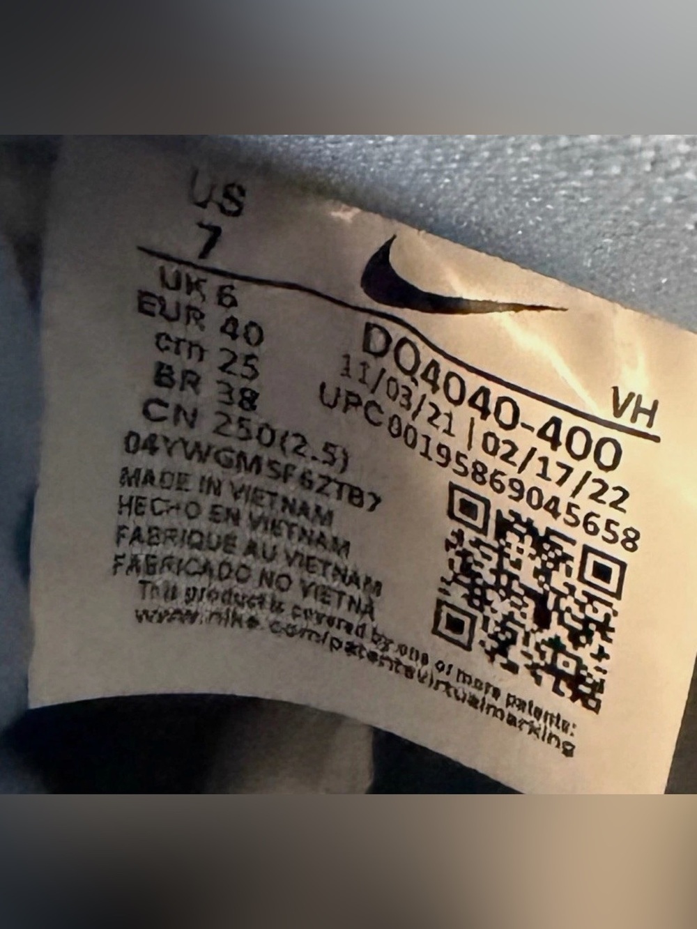 Nike SB Dunk Low Premium Philadelphia Phillies DQ4040-400 Sz 7 OG Laces + OG Box - Picture 7 of 9